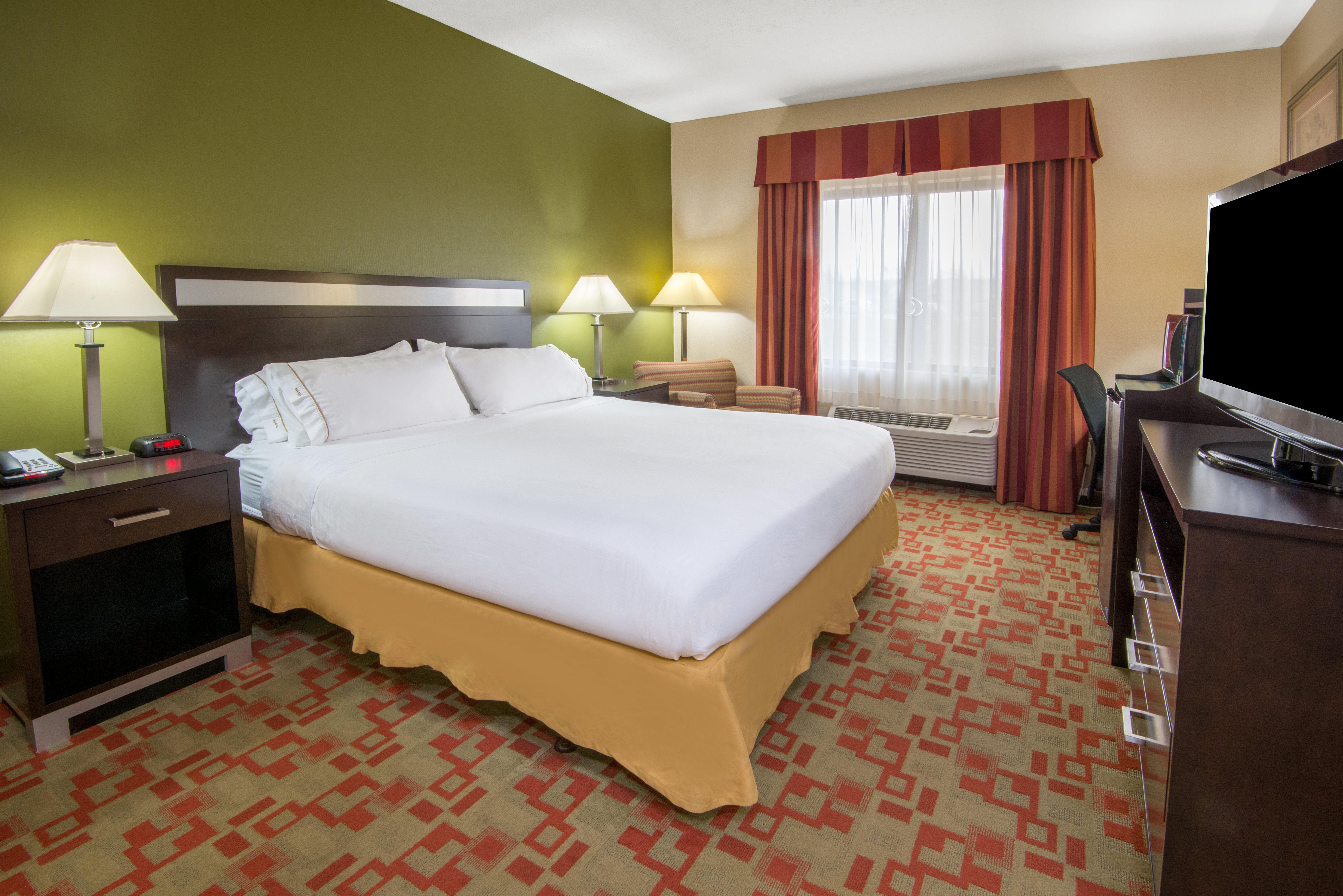 Holiday Inn Express Cleveland Airport - Brook Park, An Ihg Hotel Εξωτερικό φωτογραφία