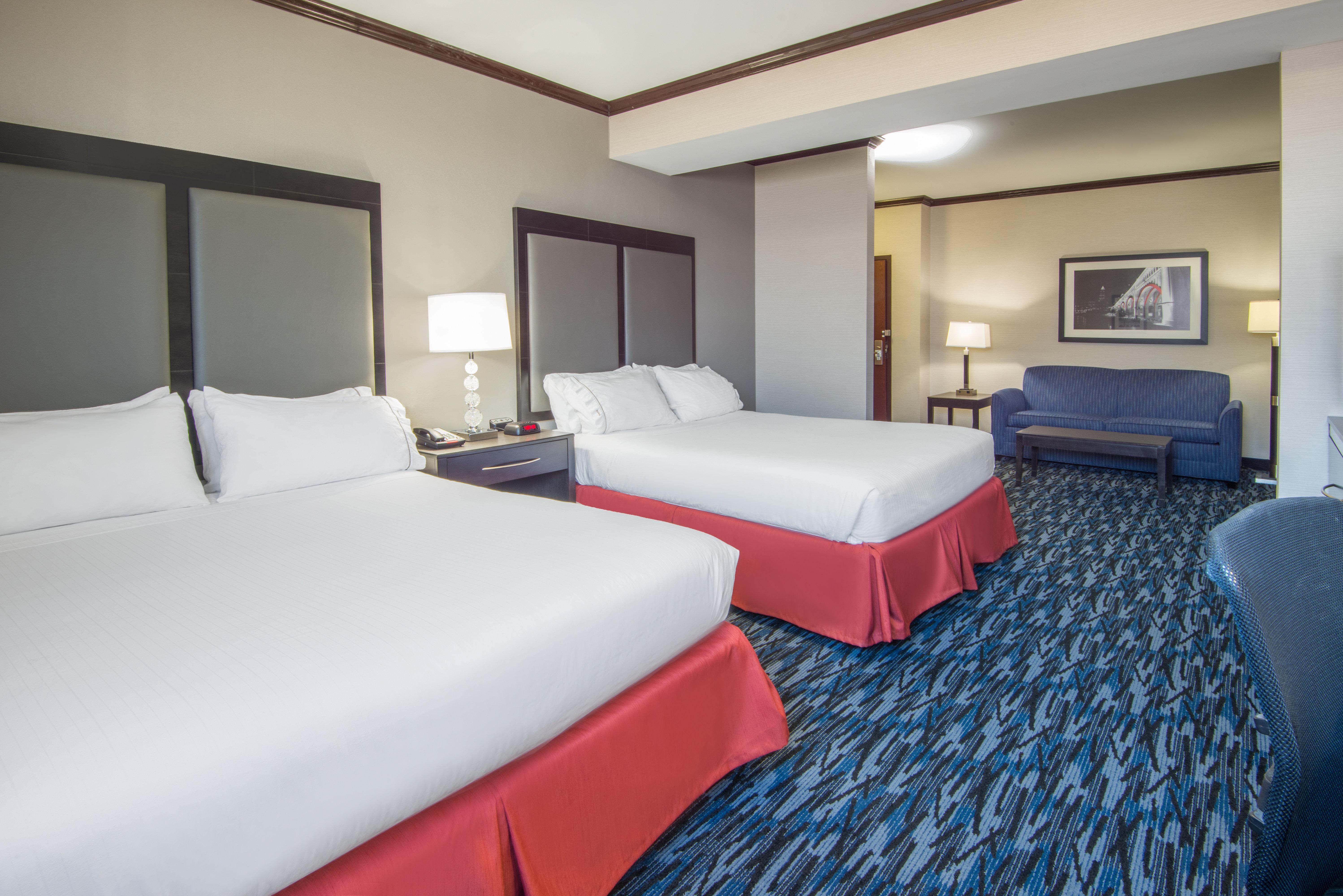 Holiday Inn Express Cleveland Airport - Brook Park, An Ihg Hotel Εξωτερικό φωτογραφία