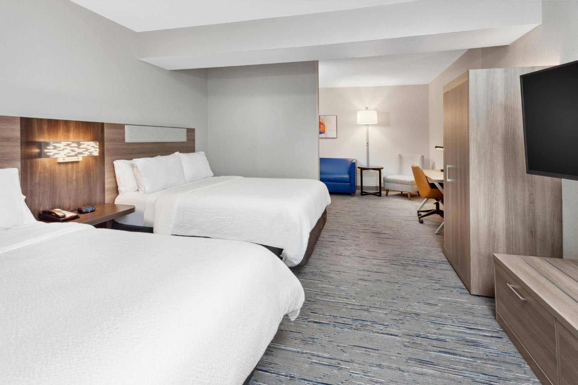 Holiday Inn Express Cleveland Airport - Brook Park, An Ihg Hotel Εξωτερικό φωτογραφία