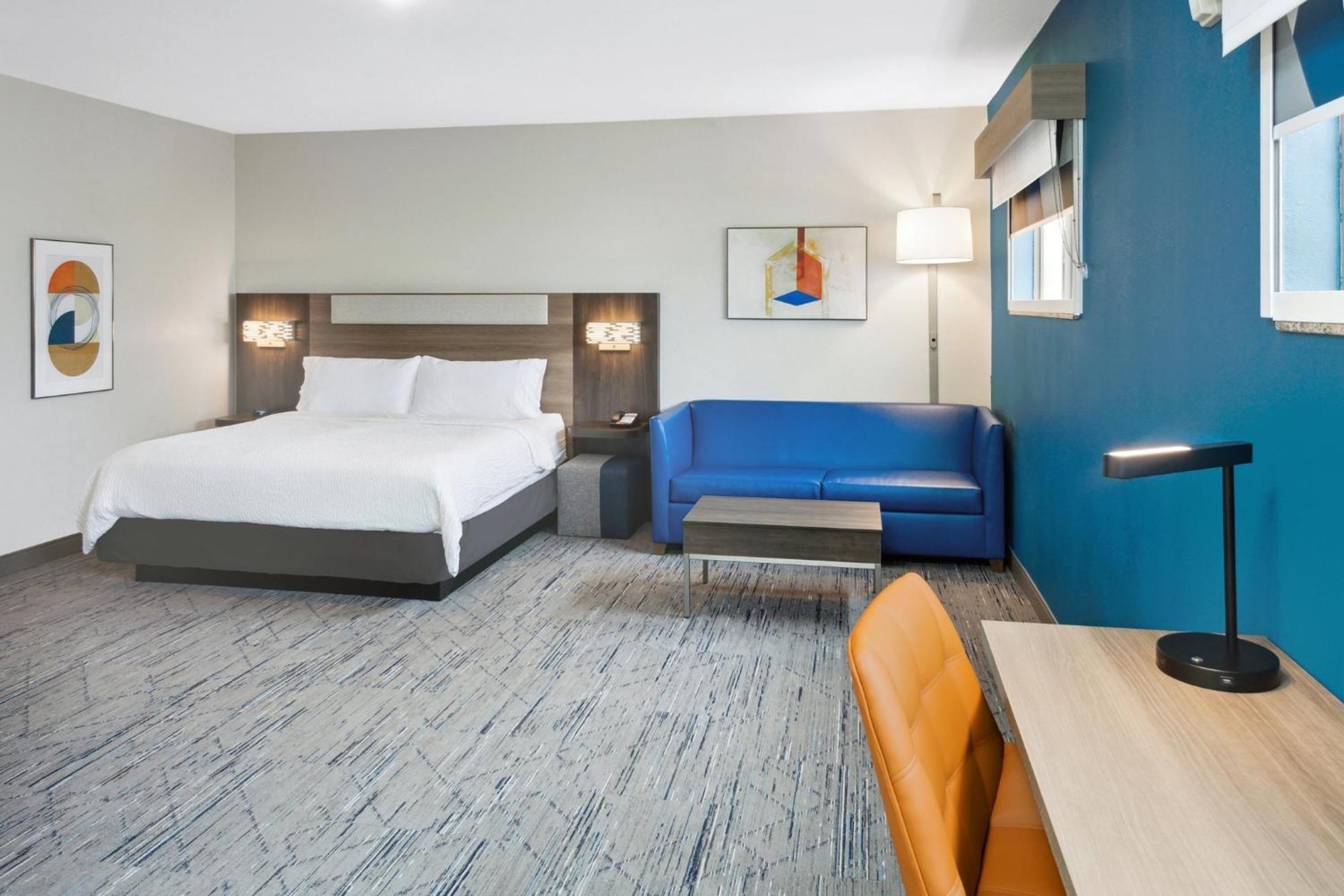 Holiday Inn Express Cleveland Airport - Brook Park, An Ihg Hotel Εξωτερικό φωτογραφία