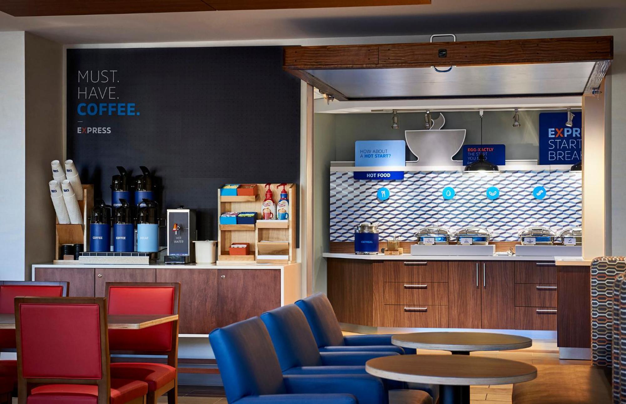 Holiday Inn Express Cleveland Airport - Brook Park By Ihg Εξωτερικό φωτογραφία