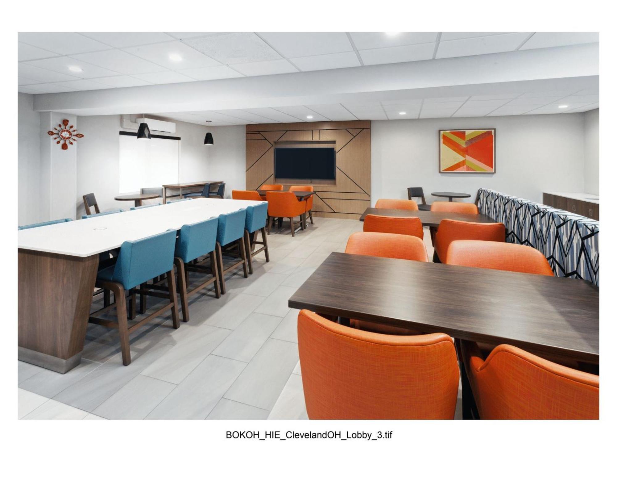 Holiday Inn Express Cleveland Airport - Brook Park By Ihg Εξωτερικό φωτογραφία