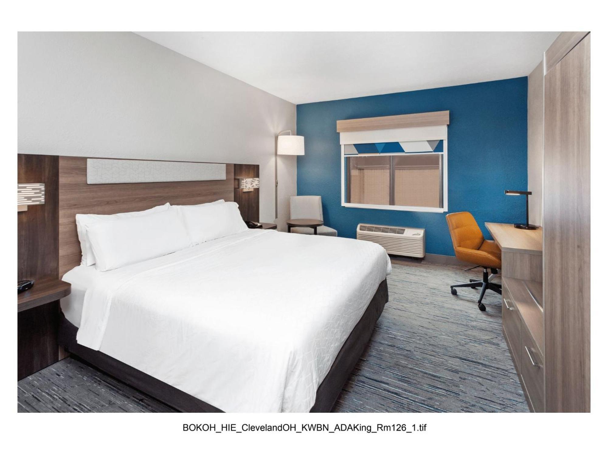 Holiday Inn Express Cleveland Airport - Brook Park By Ihg Εξωτερικό φωτογραφία