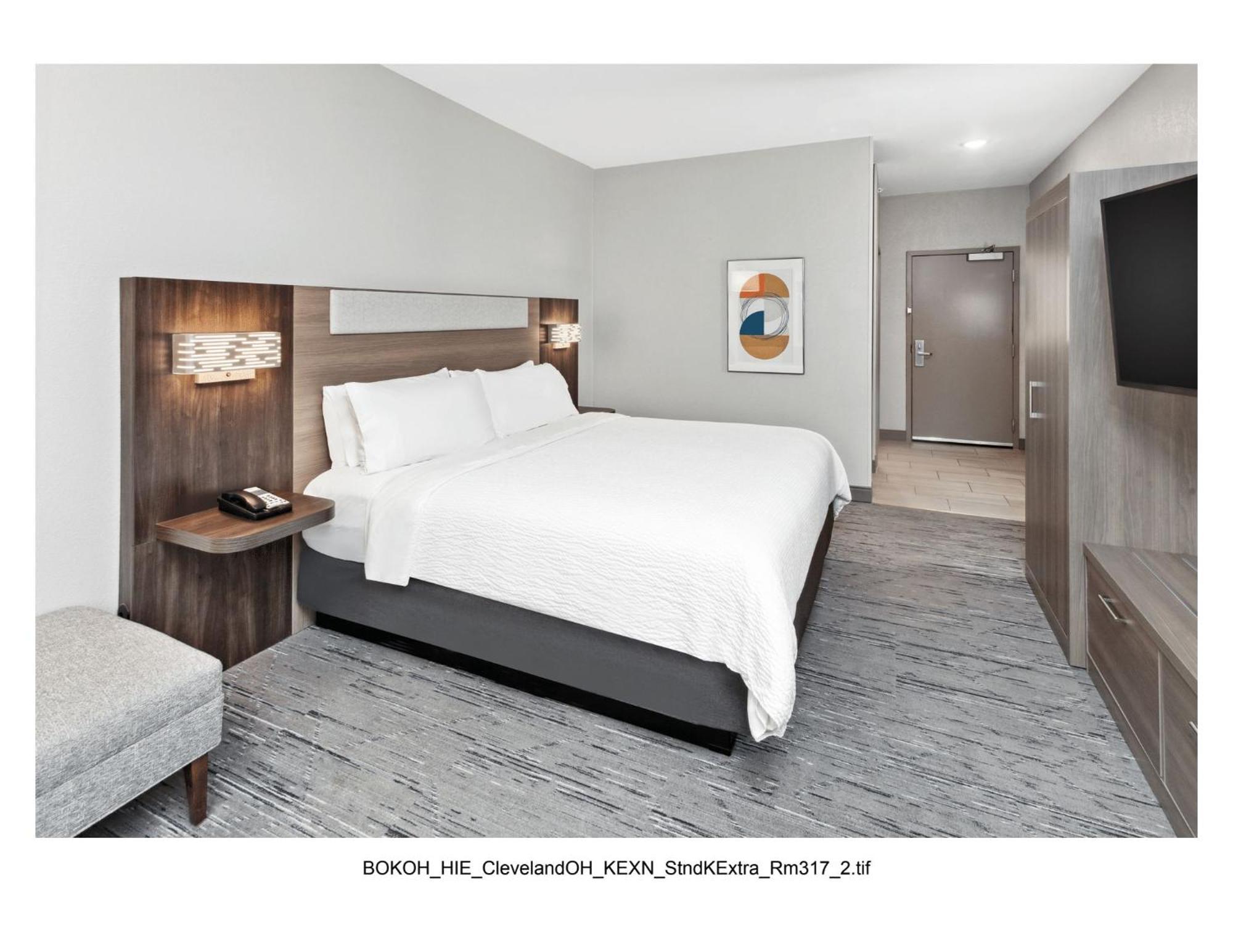 Holiday Inn Express Cleveland Airport - Brook Park By Ihg Εξωτερικό φωτογραφία