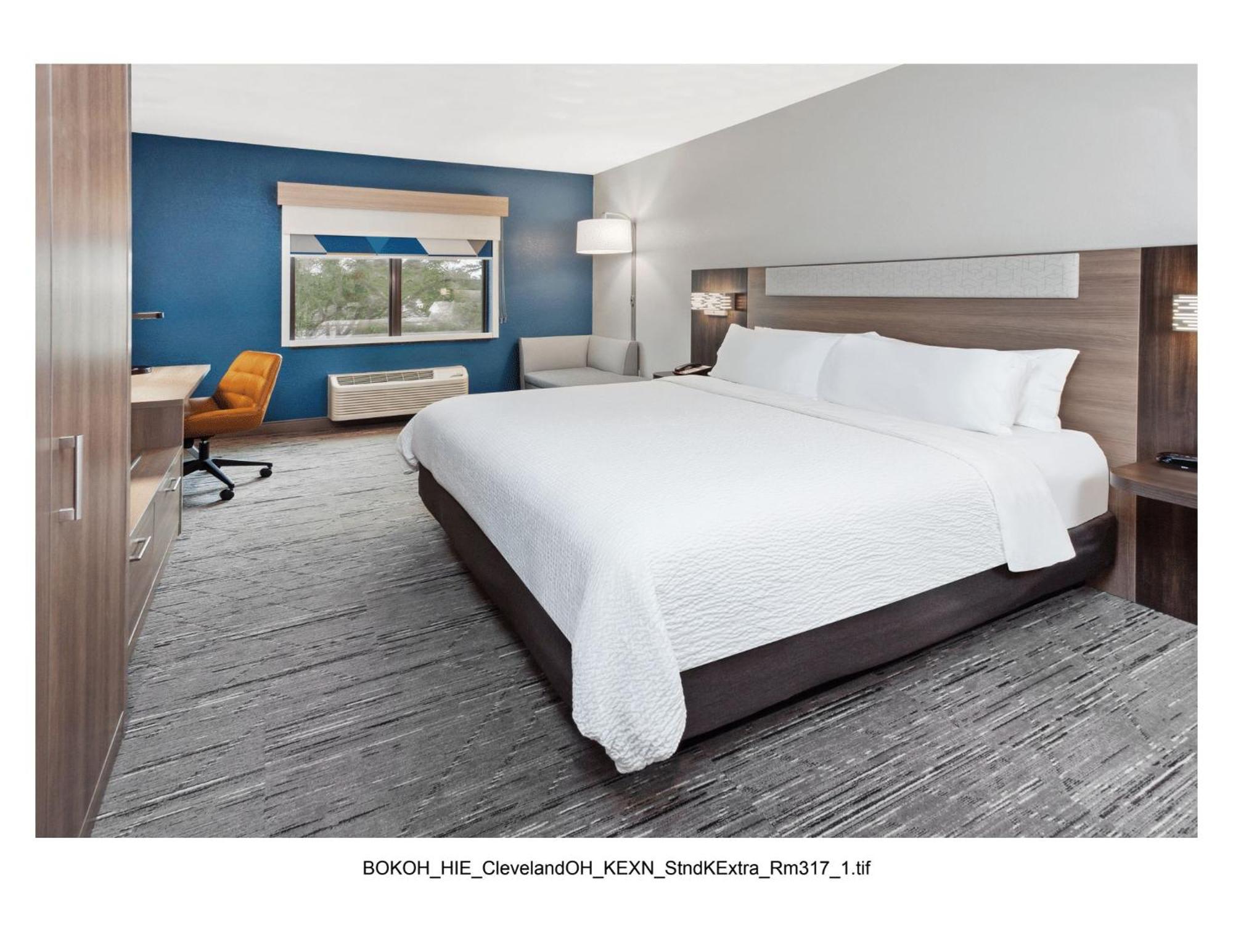 Holiday Inn Express Cleveland Airport - Brook Park By Ihg Εξωτερικό φωτογραφία