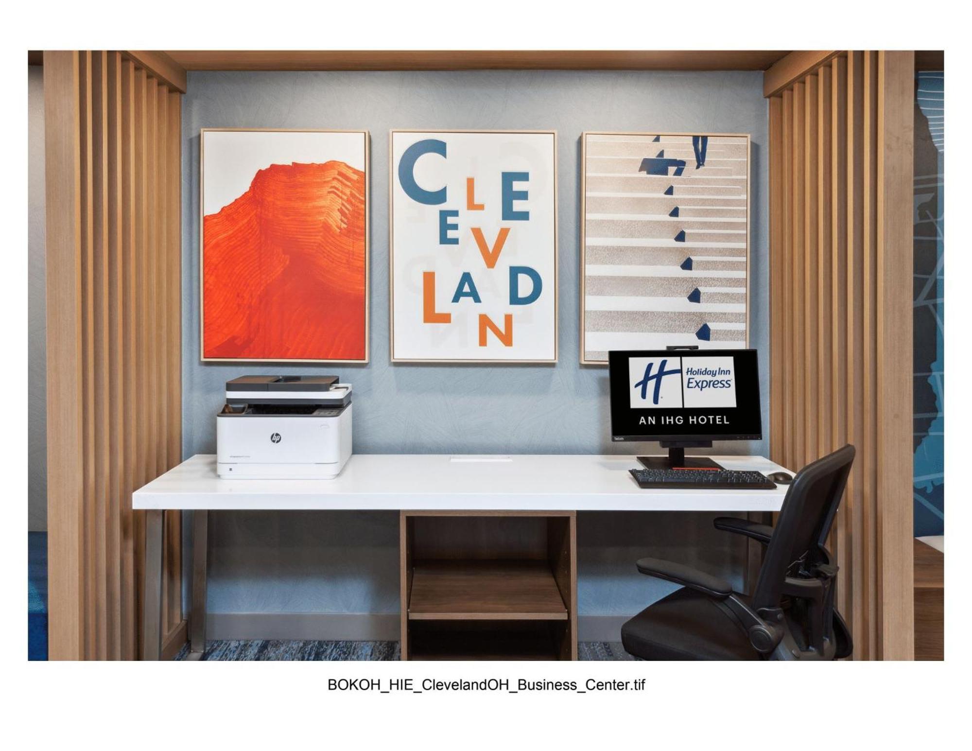 Holiday Inn Express Cleveland Airport - Brook Park By Ihg Εξωτερικό φωτογραφία